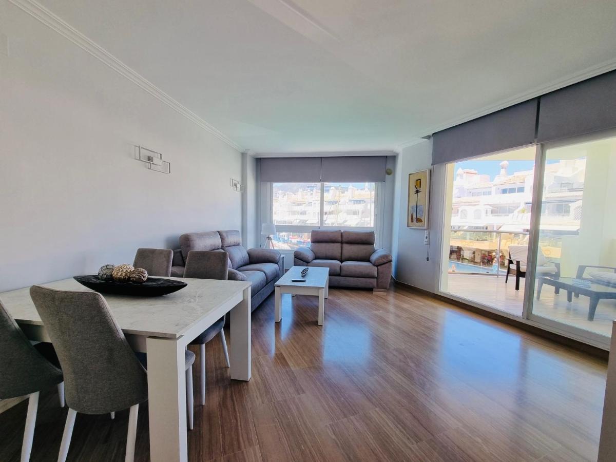 G&G Isla Marina Puerto Lägenhet Benalmádena Exteriör bild