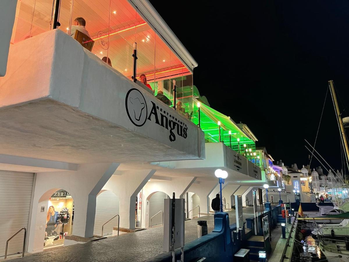 G&G Isla Marina Puerto Lägenhet Benalmádena Exteriör bild