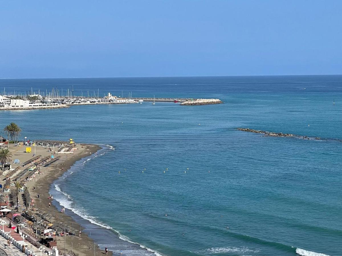 G&G Isla Marina Puerto Lägenhet Benalmádena Exteriör bild